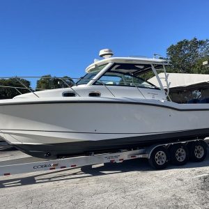 2014 Boston Whaler 315 Conquest