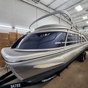 2023 Bennington 25 QCL TRI-TOON 151 hours!