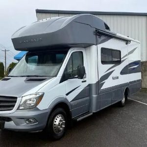 2019 Winnebago NAVION 24J